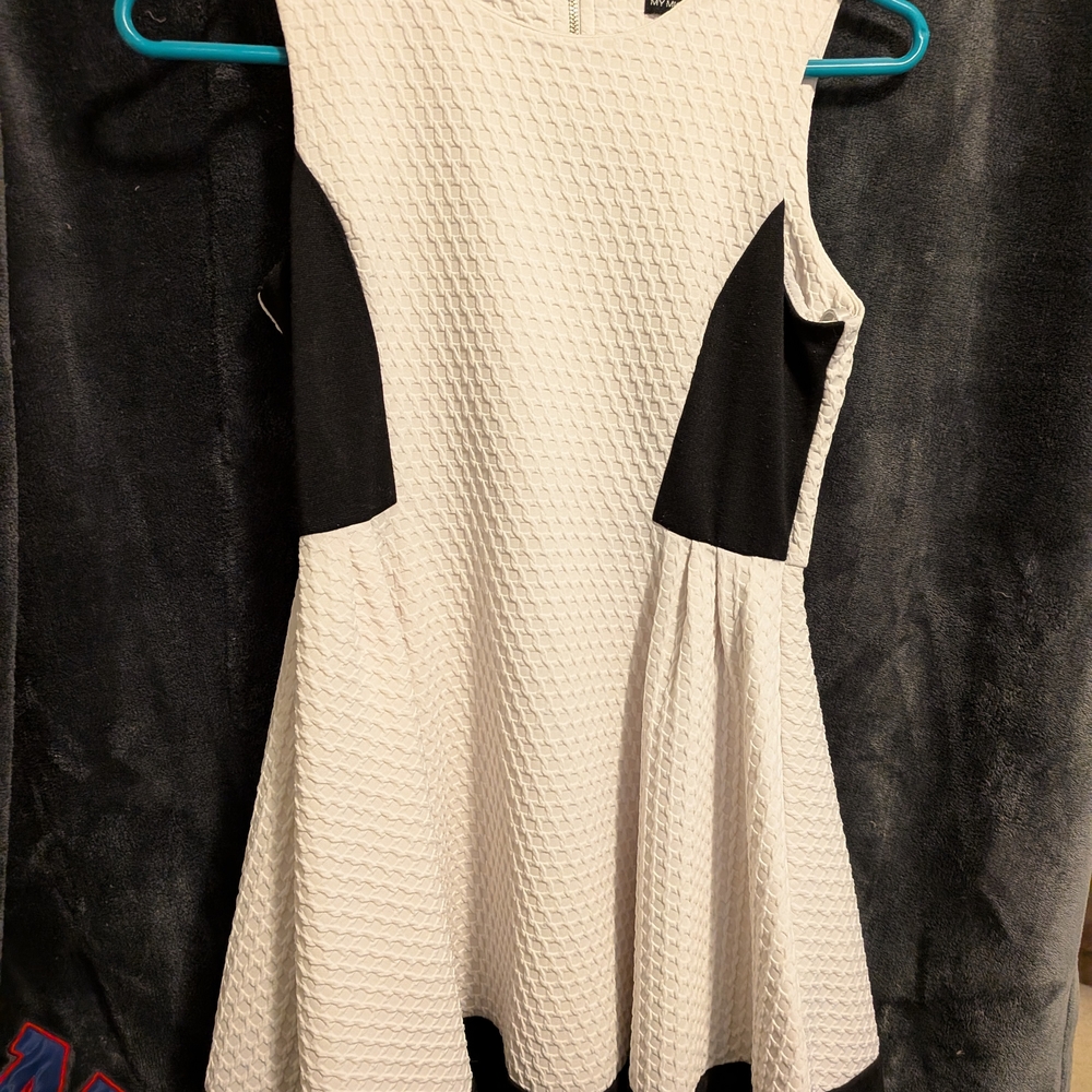 My Michelle Elegant White and Black Dress